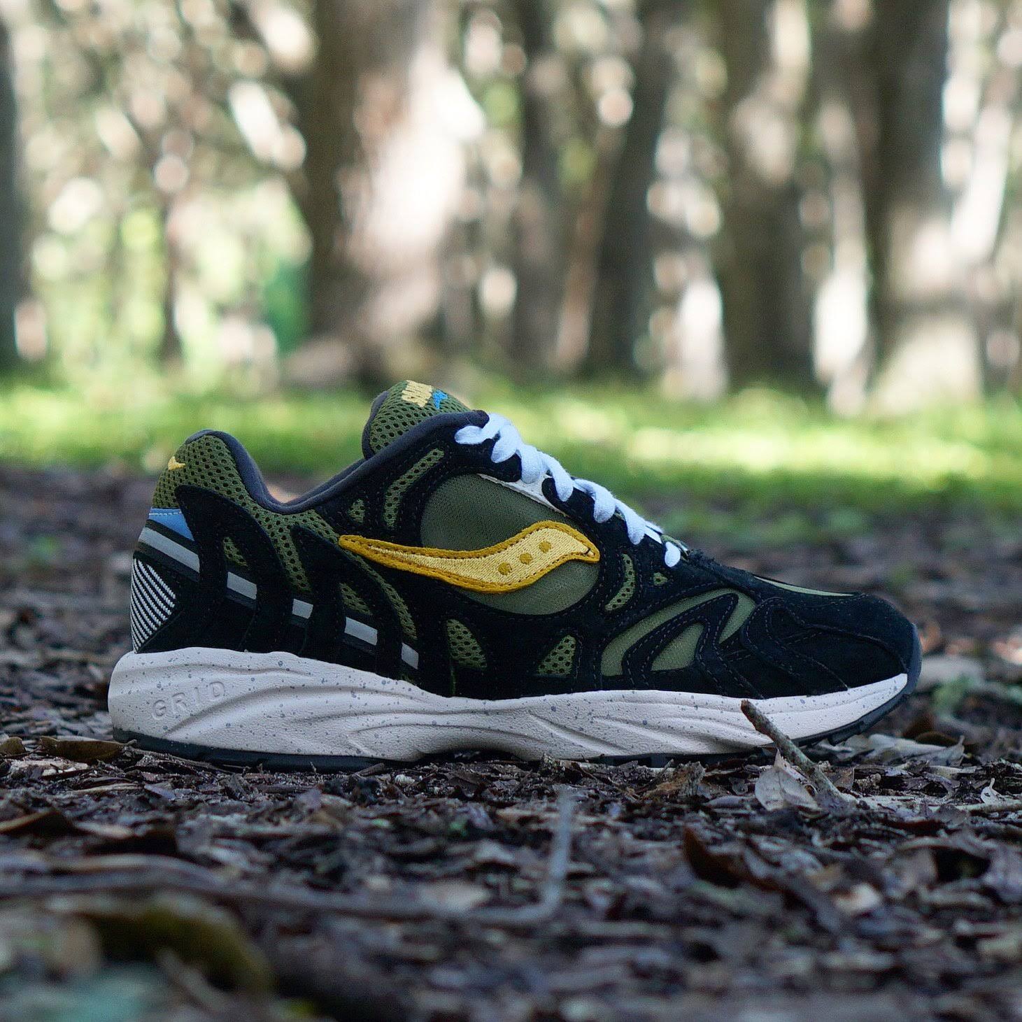 Black/Yellow Saucony Sneakers O2162