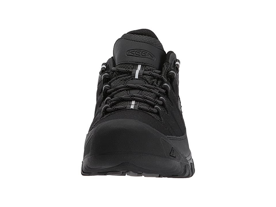 Waterproof Hiking Shoes P140057
