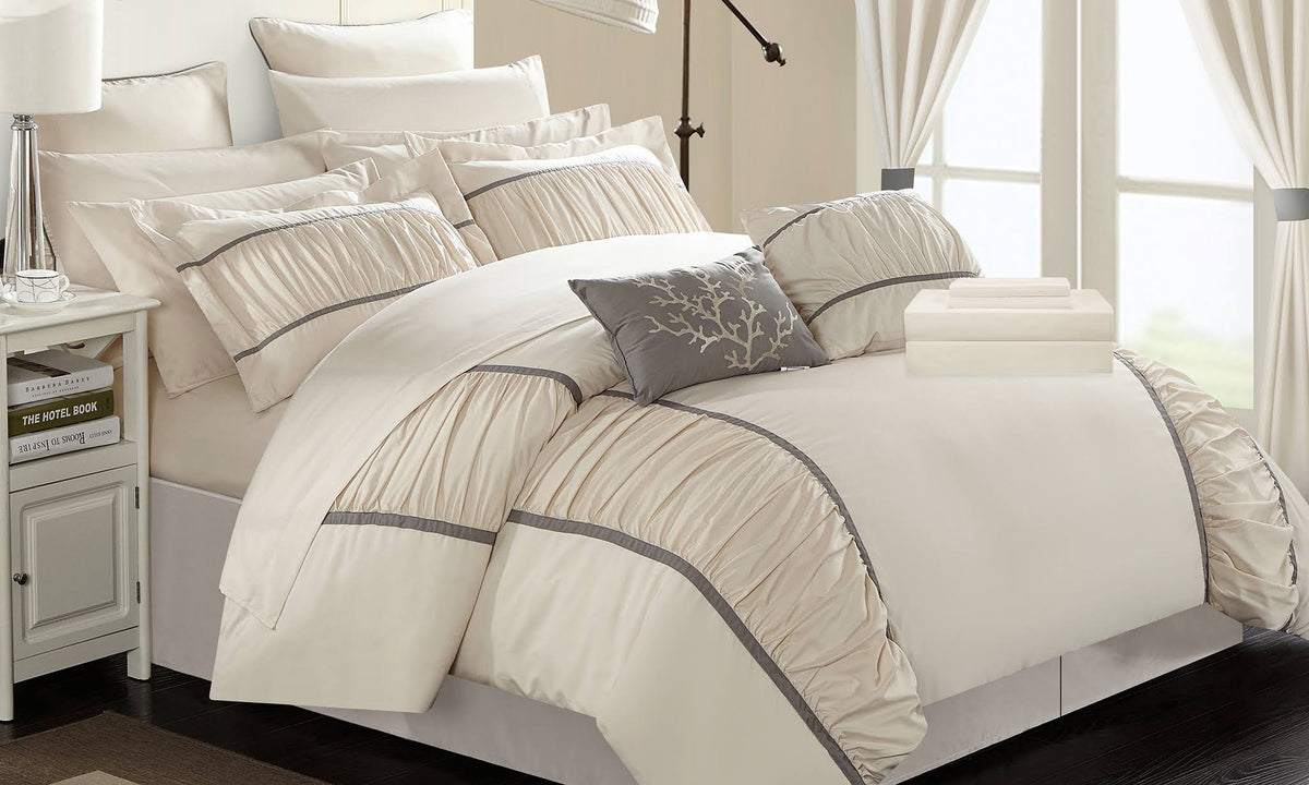 24 Piece Beige Queen Comforter Bed in A Bag R8027