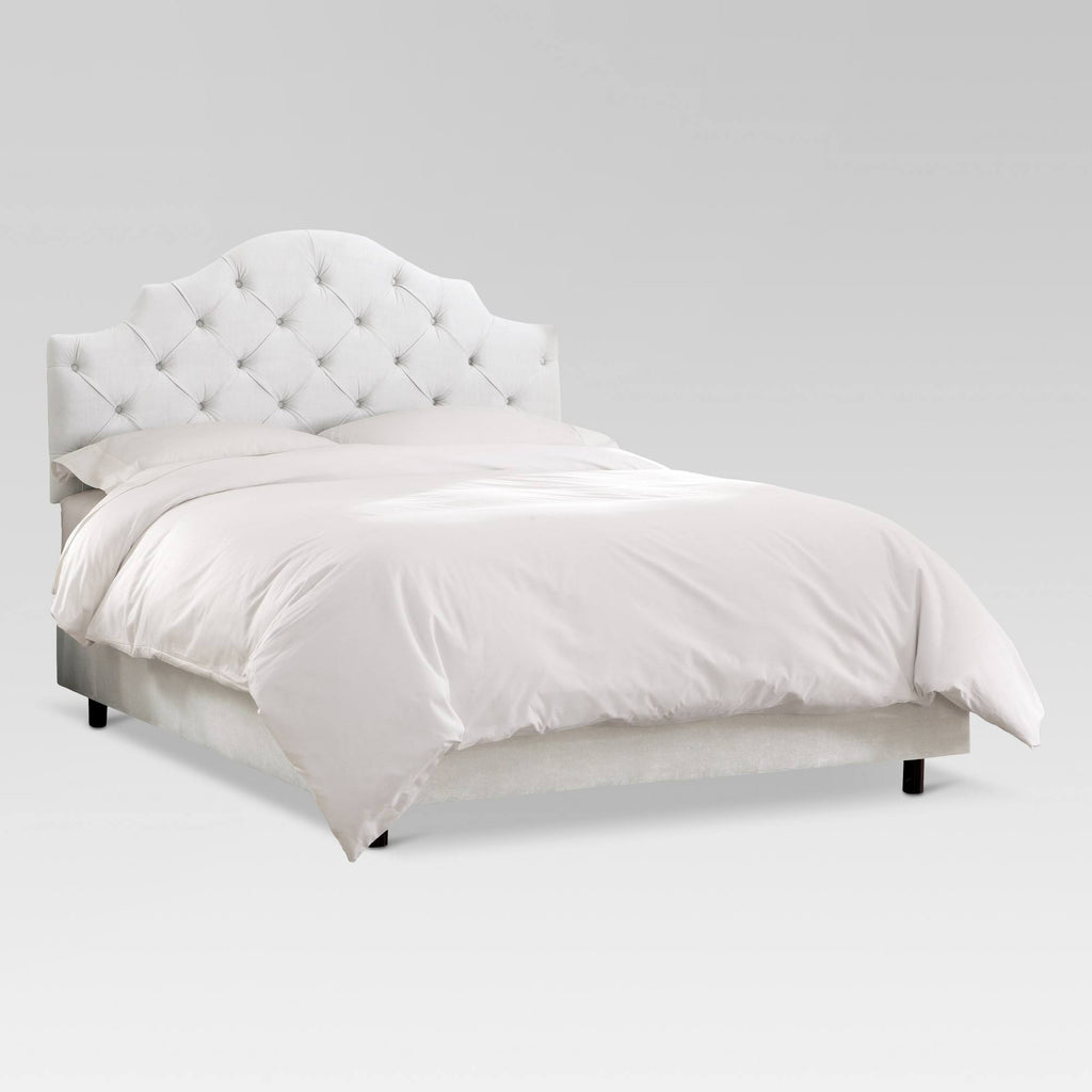Queen Tufted Velvet White Bed B493