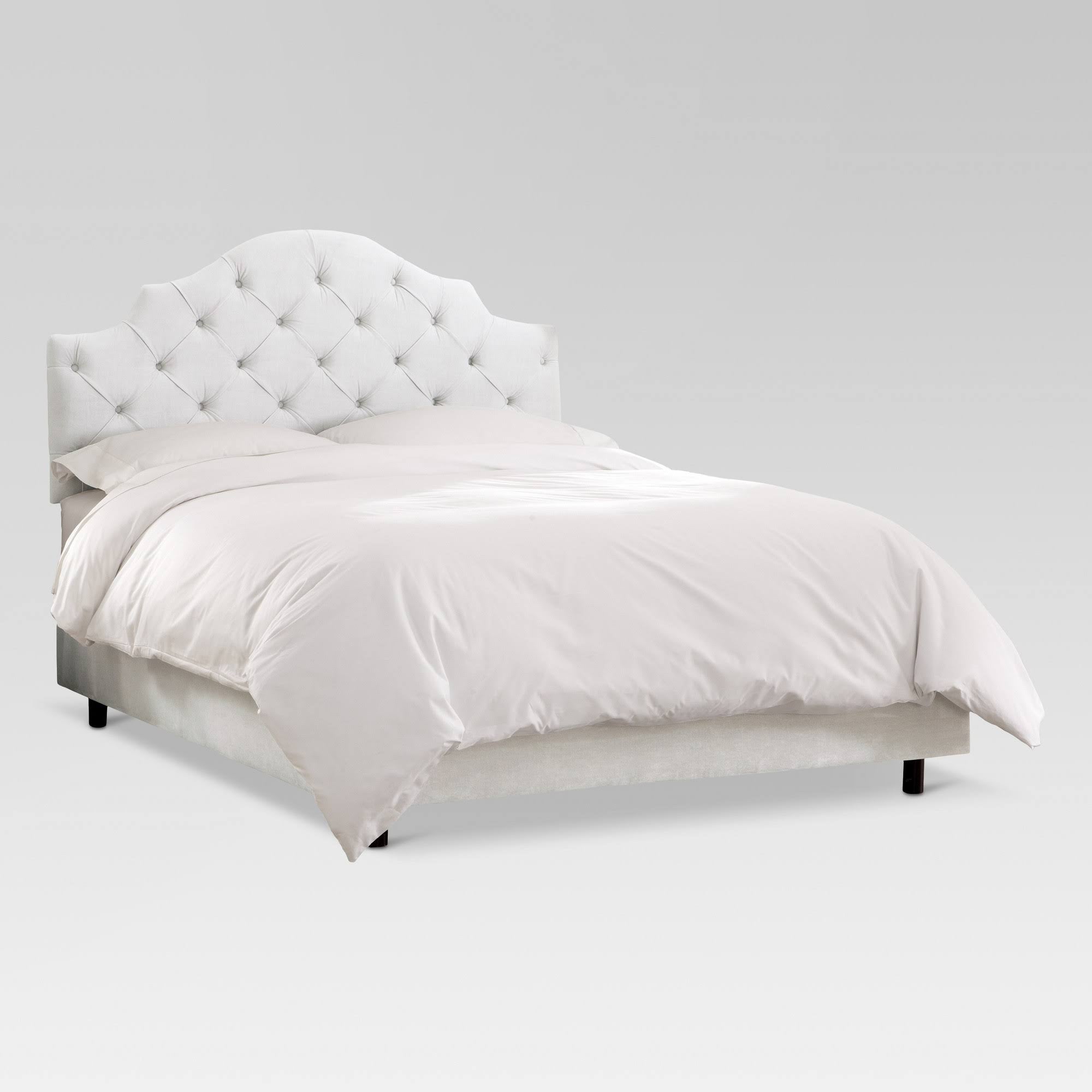 Queen Tufted Velvet White Bed B493