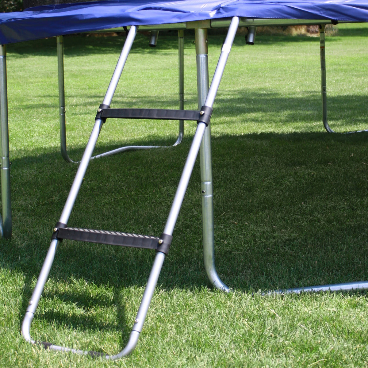 40 inch Wide-Step Trampoline Ladder with Wind Stakes O191910