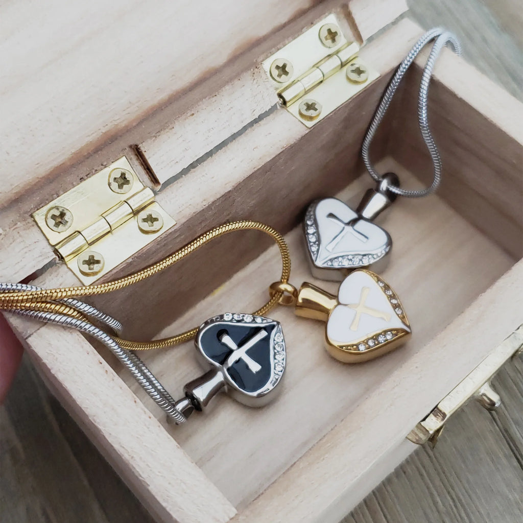 Stainless Steel Heart Urn Ashes Holder Pendant with Velvet Jewelry Box C712763