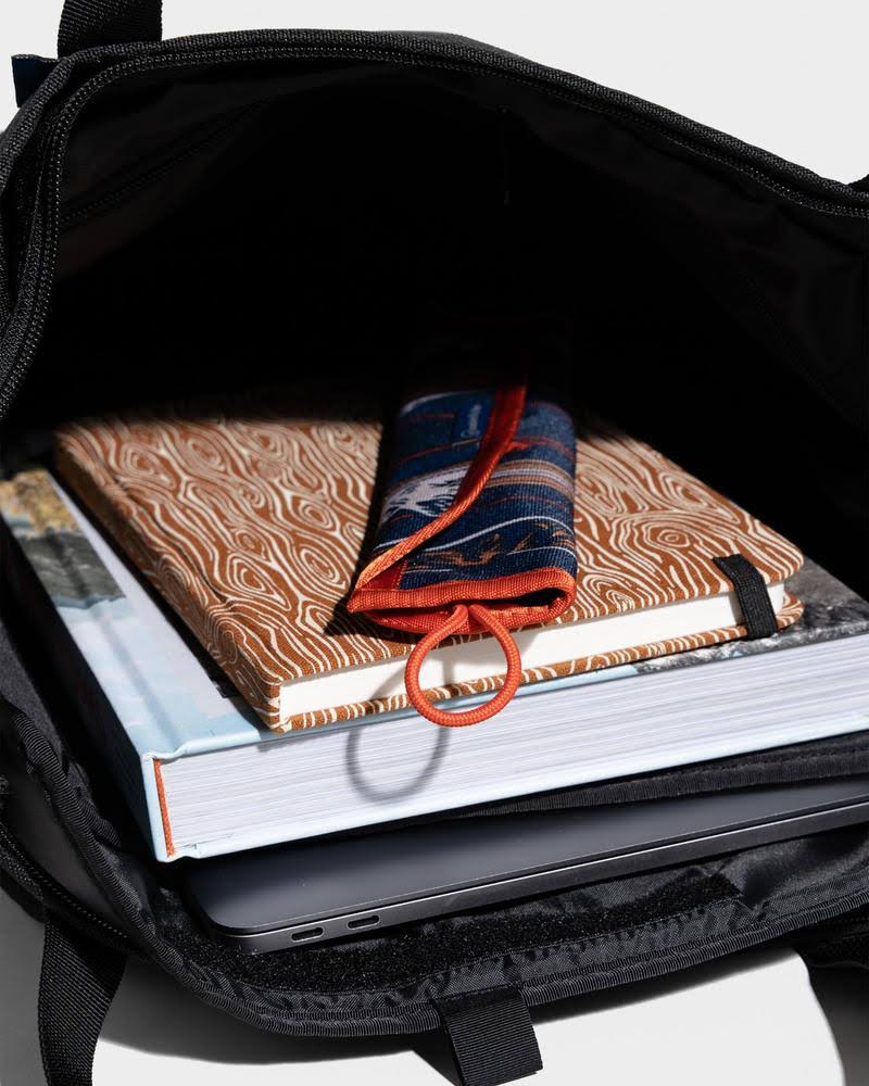Black 25L Convertible Carryall N401