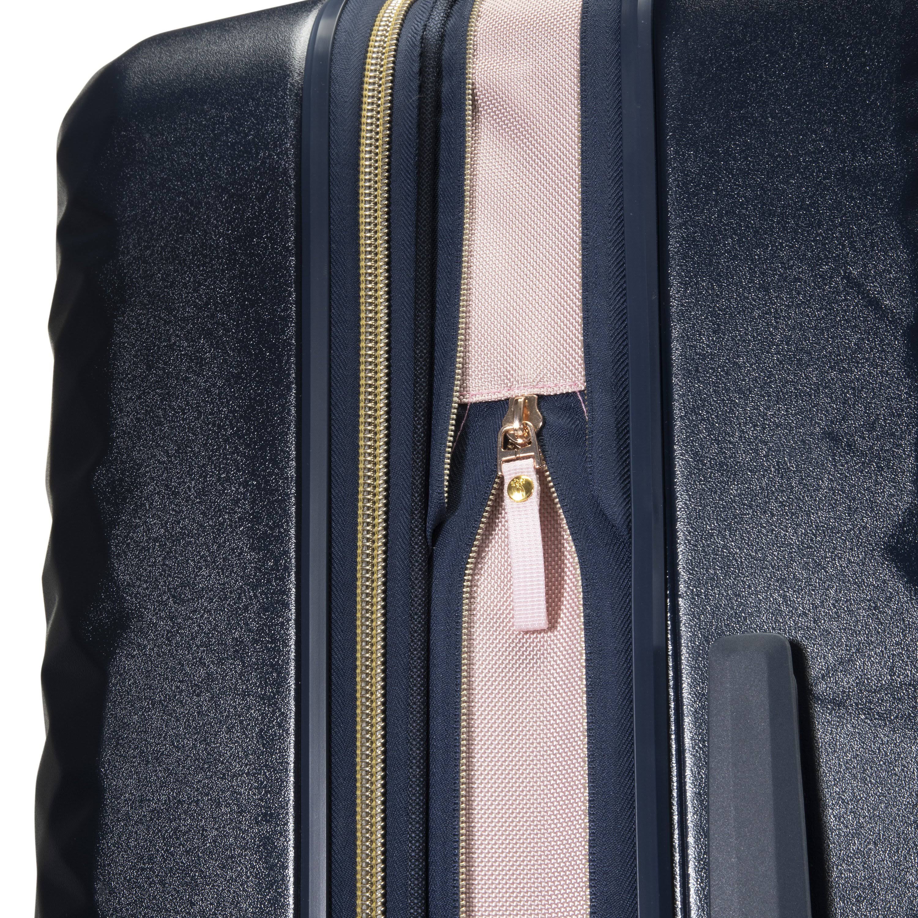 Medium Check-In Luggage Q7002