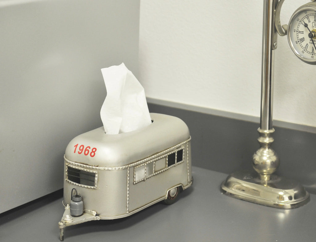 Vintage Iron Tissue Holder X845