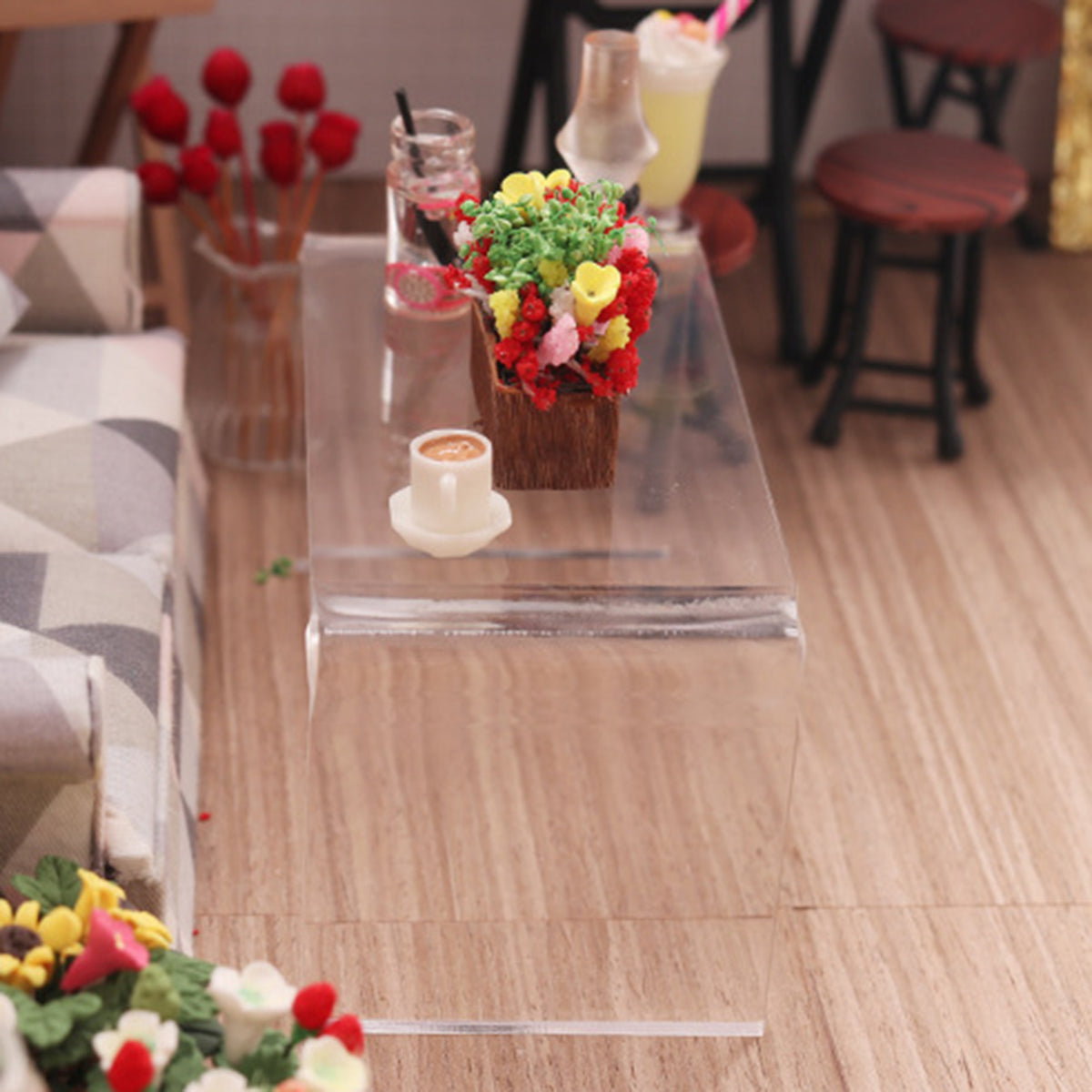 Dollhouse Table for Children A997147