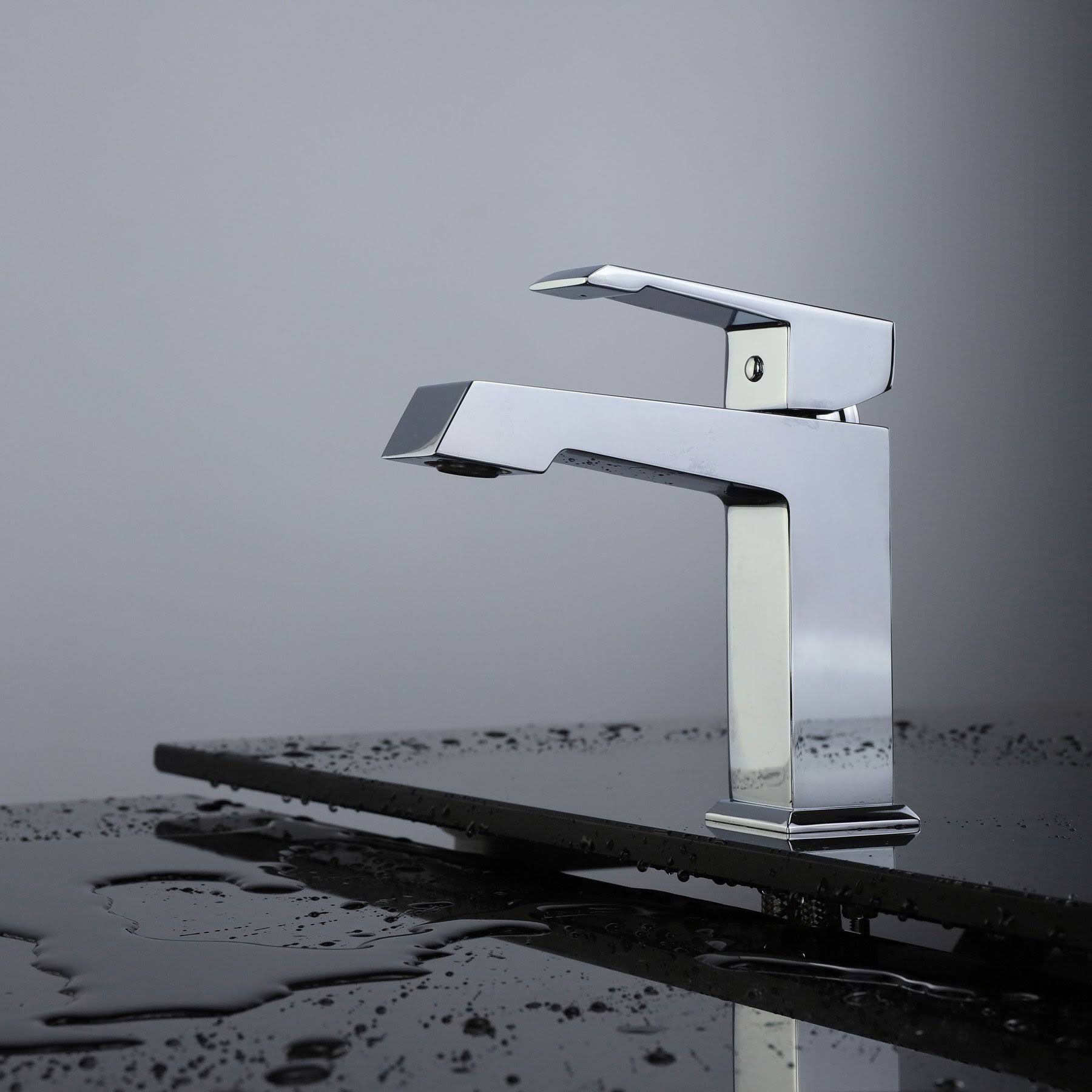 Chrome Brass Single Hole Bathroom Faucet P611