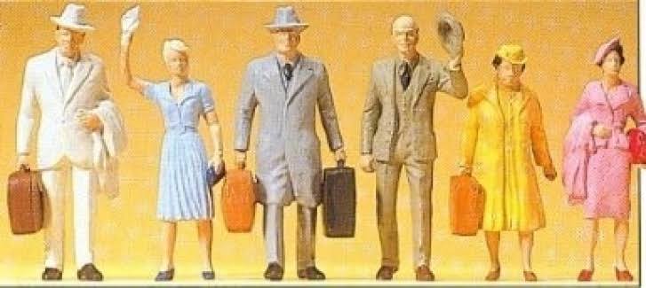 Standing Passengers Figures C736