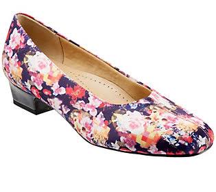 Leather Pumps, Size 10.5 Narrow, Wash Floral M453