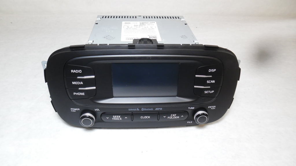 Pre-Owned Kia Soul Radio Media Receiver with Satellite and Display E475397